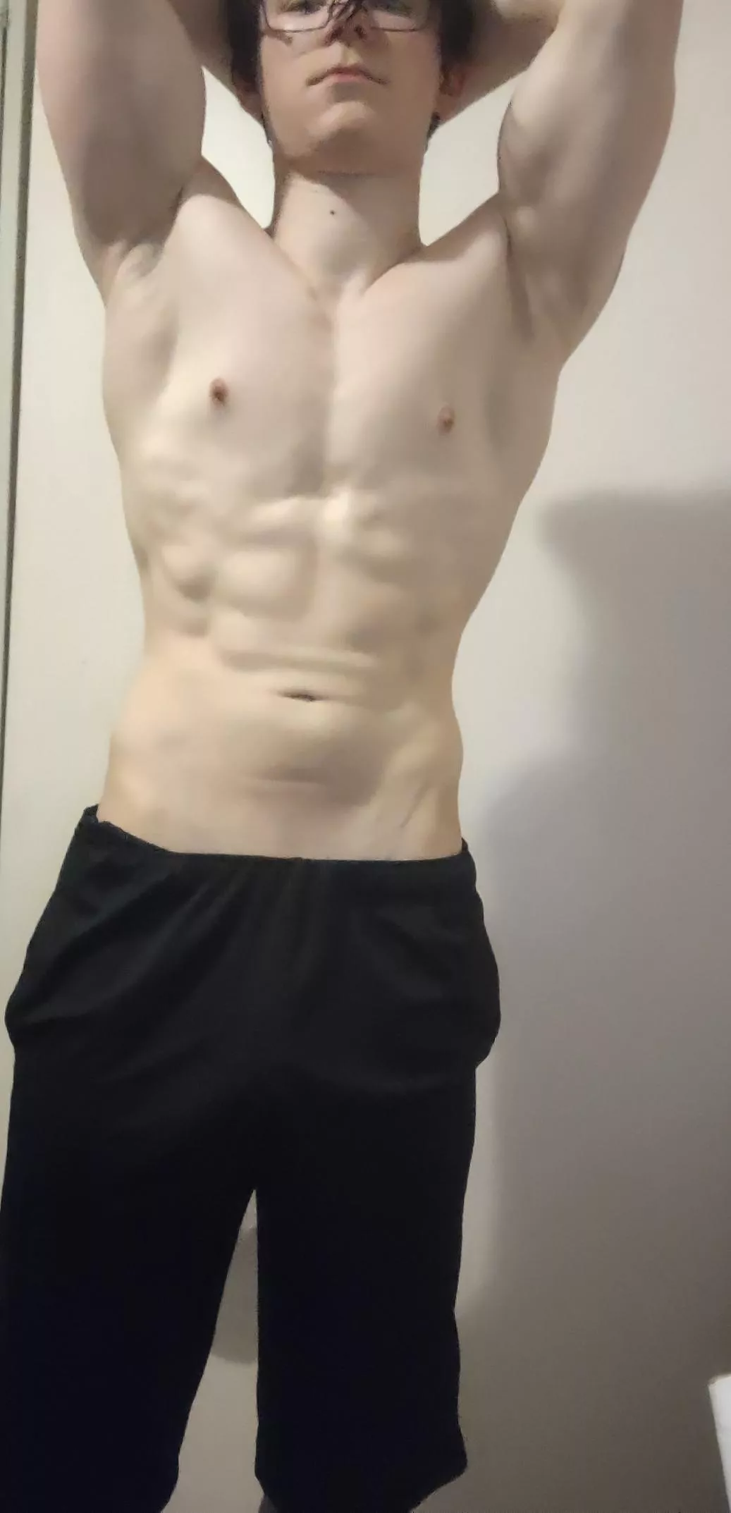 [m] 23