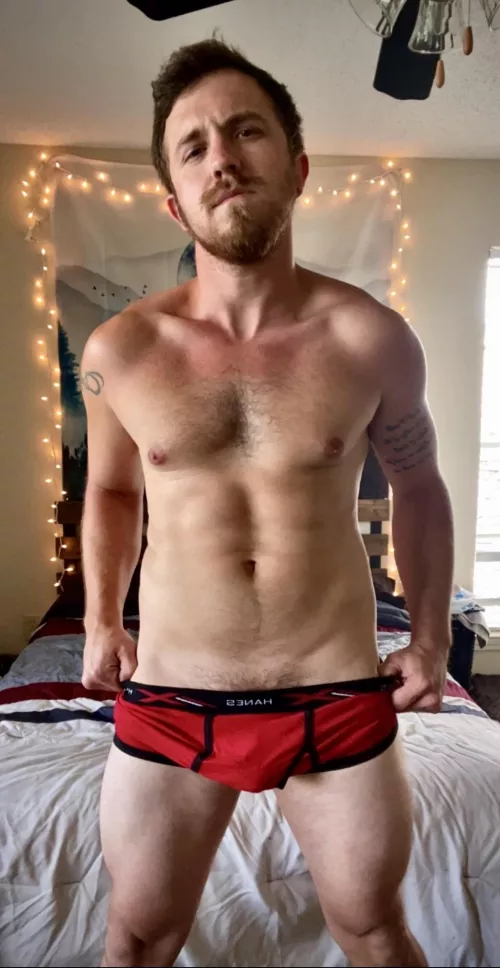 [m] starting to see results from all the hard work, down to 180lbs, 5’10” just turned 30 😎
