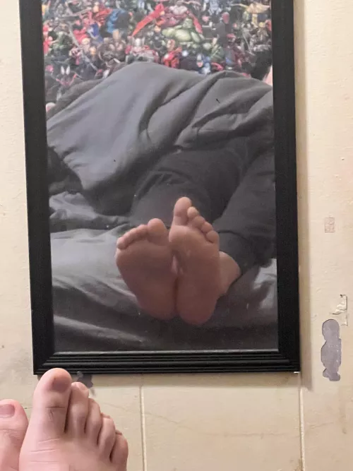 M18 anyone in jersey need a footjob?