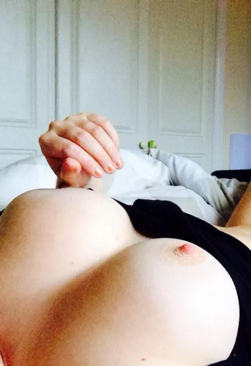 [M30] [F29] Trading my slutty aware wife. Please feel free to also tell me what you’d want to do to her 😈. Please start by sending your ASL