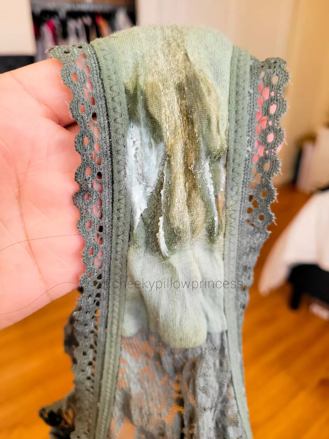 Made a mess of my panties while at work - don't tell my boss 🙈