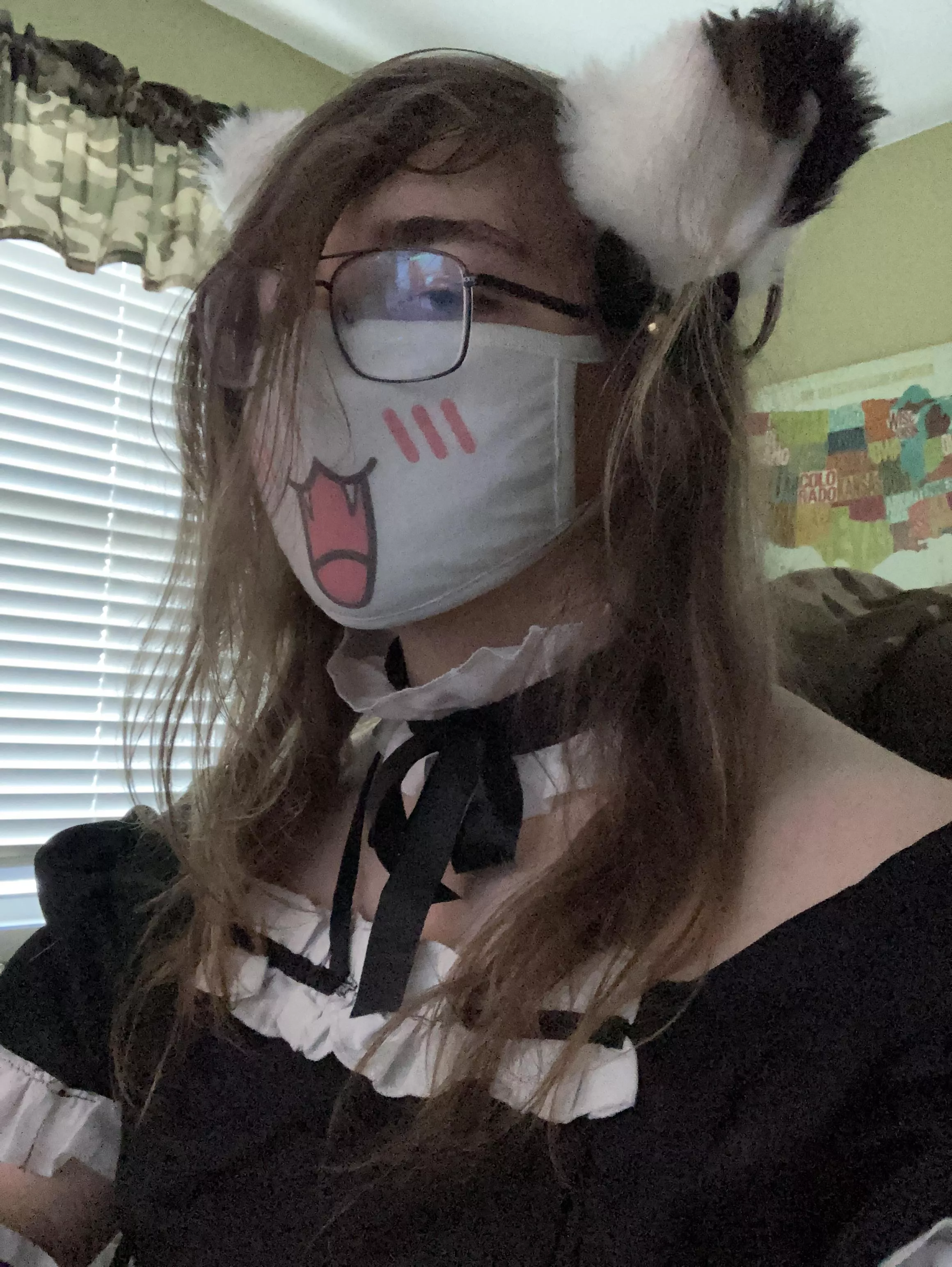 Maid Moment 😳