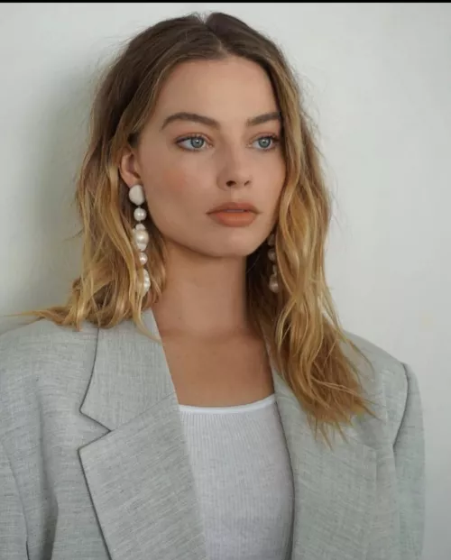 Margot Robbie