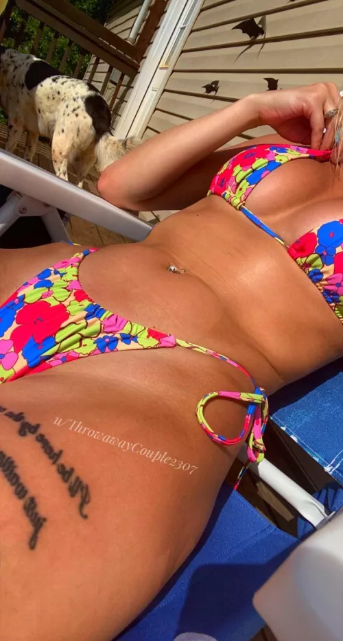 Married women can have fun too! See the link in my comments. I respond to all messages 😘