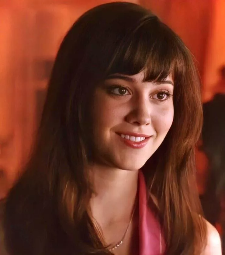Mary Elizabeth Winstead (2005) in sky high wore out the dvd to this one as a teen