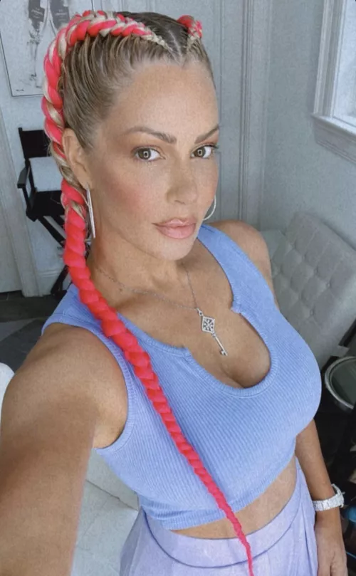 Maryse is the sexiest MILF