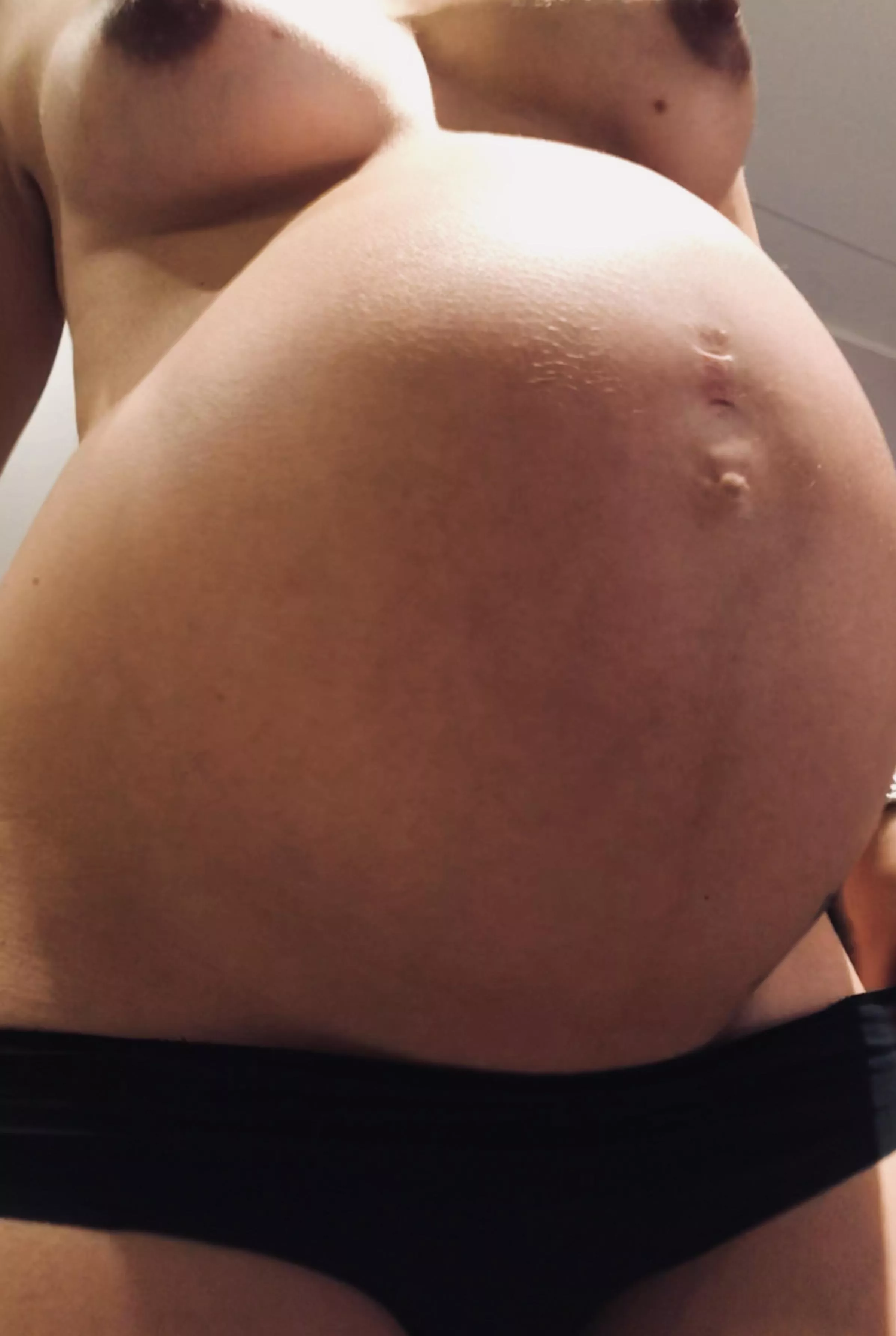 Massive Twins belly