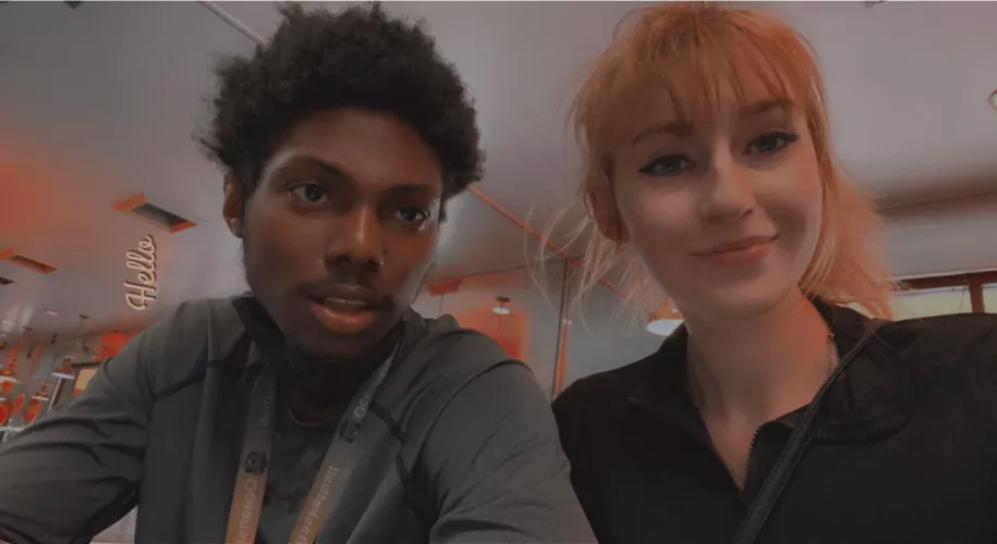 Me and my gf wants another girl in (northridge ca) hit us up