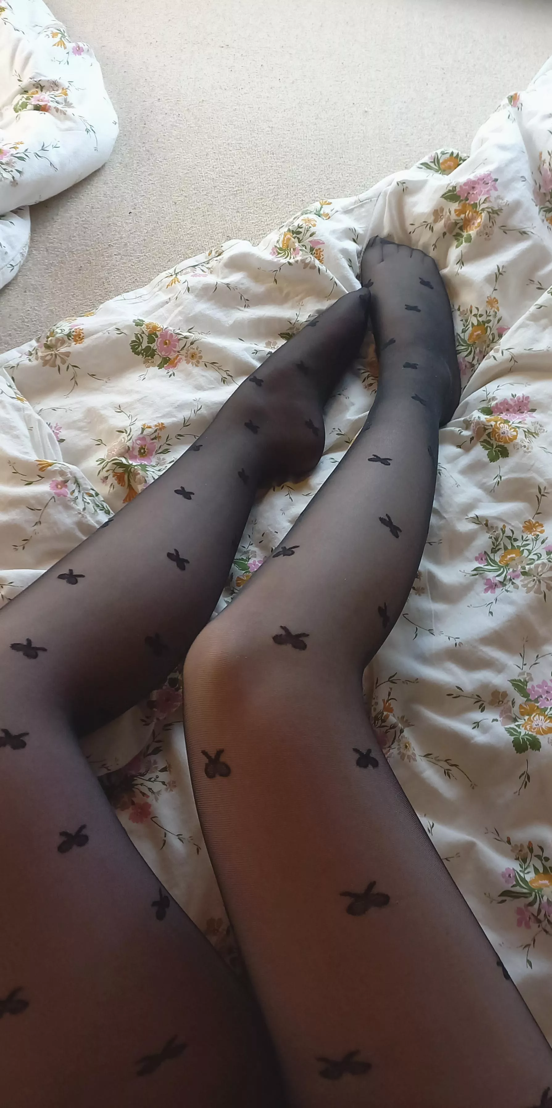 me & black tights🖤