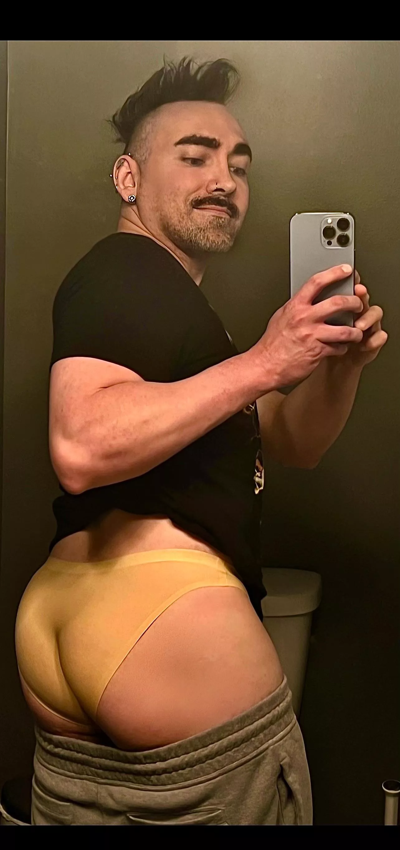 Me wearing my dad’s used briefs. I love to wear em right when he takes em off to go shower. So it’s still warm & sweaty of him Me wearing my dad’s used briefs. I love to wear em right when he takes em off to go shower. So it’s still warm & sweaty of him