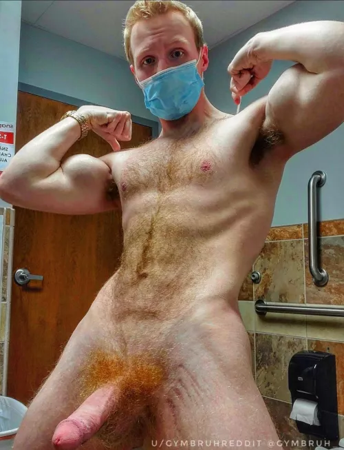 Meet me in the locker room bro and font be afraid to moan/scream for me in there🔥