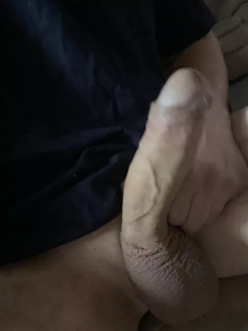 (M)ighty fine friday for some hockey,go oil