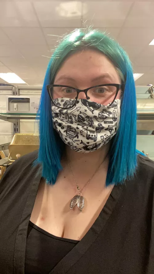 Mild I know, but gotta test the waters first right? See if I’m actually a decent looking lady 😋😂