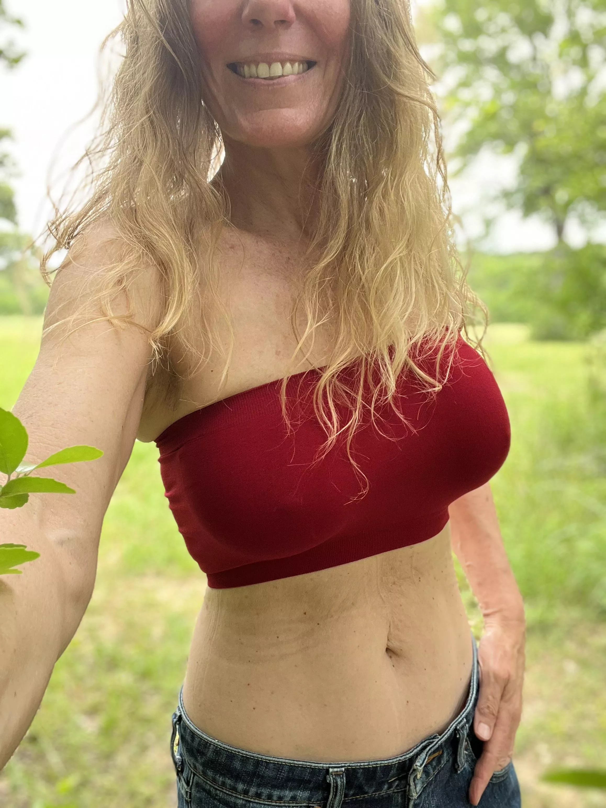 Milfie blonde.