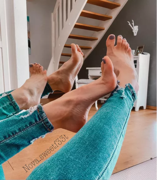 Mirror, mirror on the wall 👣