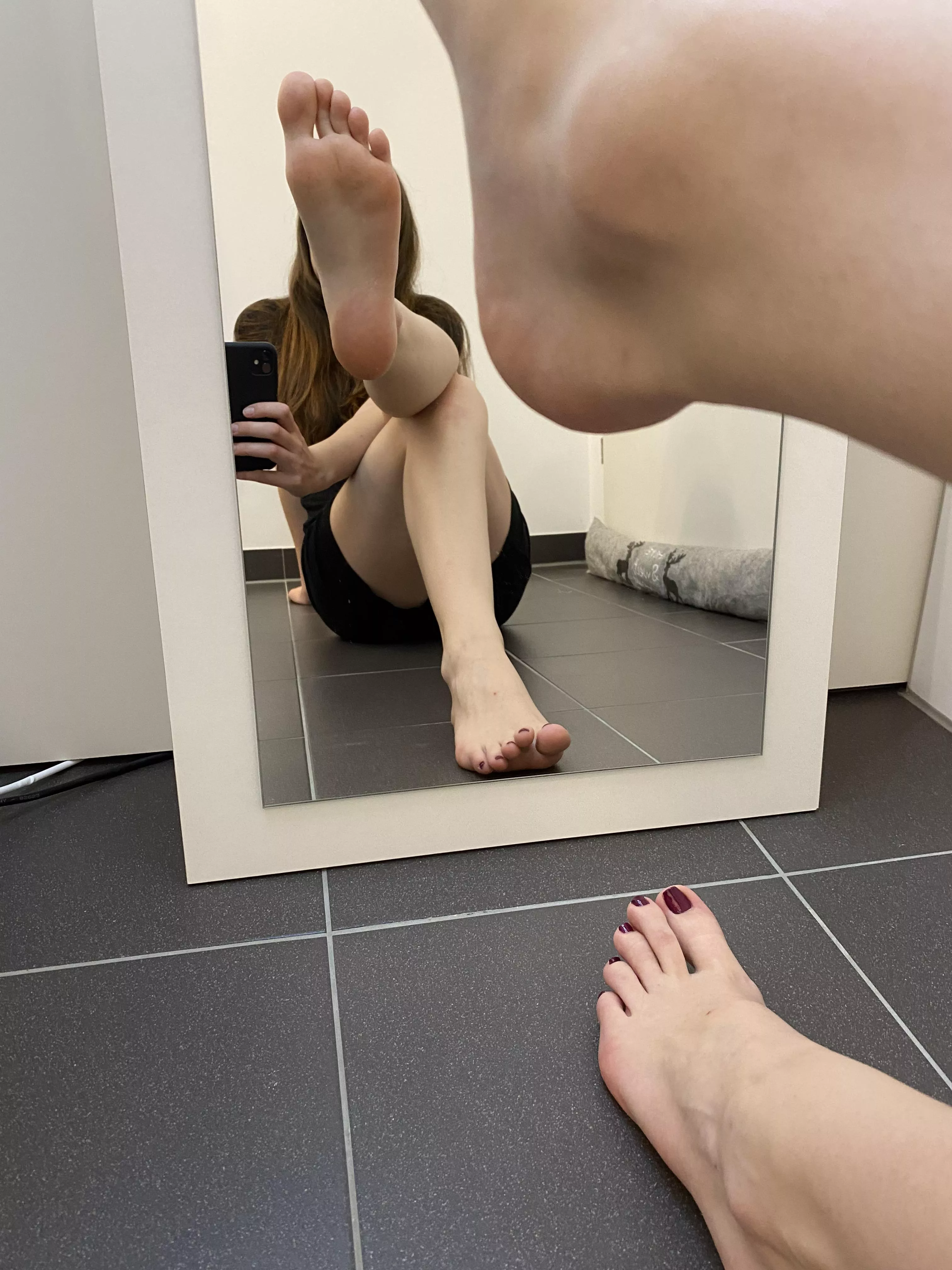 Mirror Mirror on the wall 🤭 💙