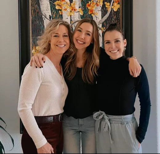 mom with her daughters