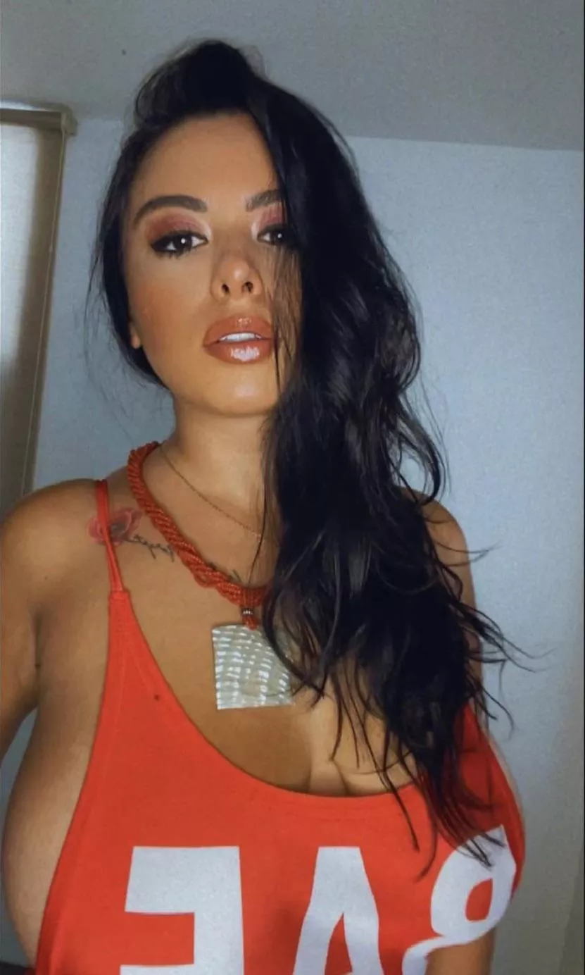 Montse 🔥