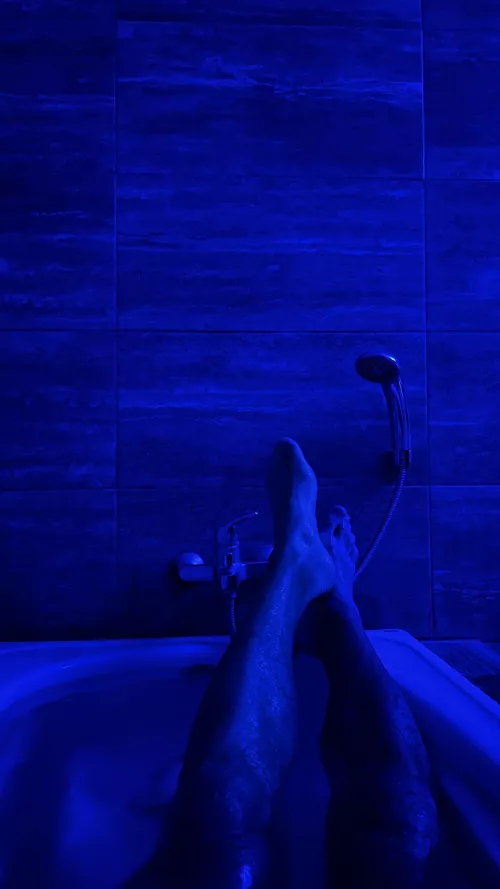 Most powerful is he who has himself in his own power