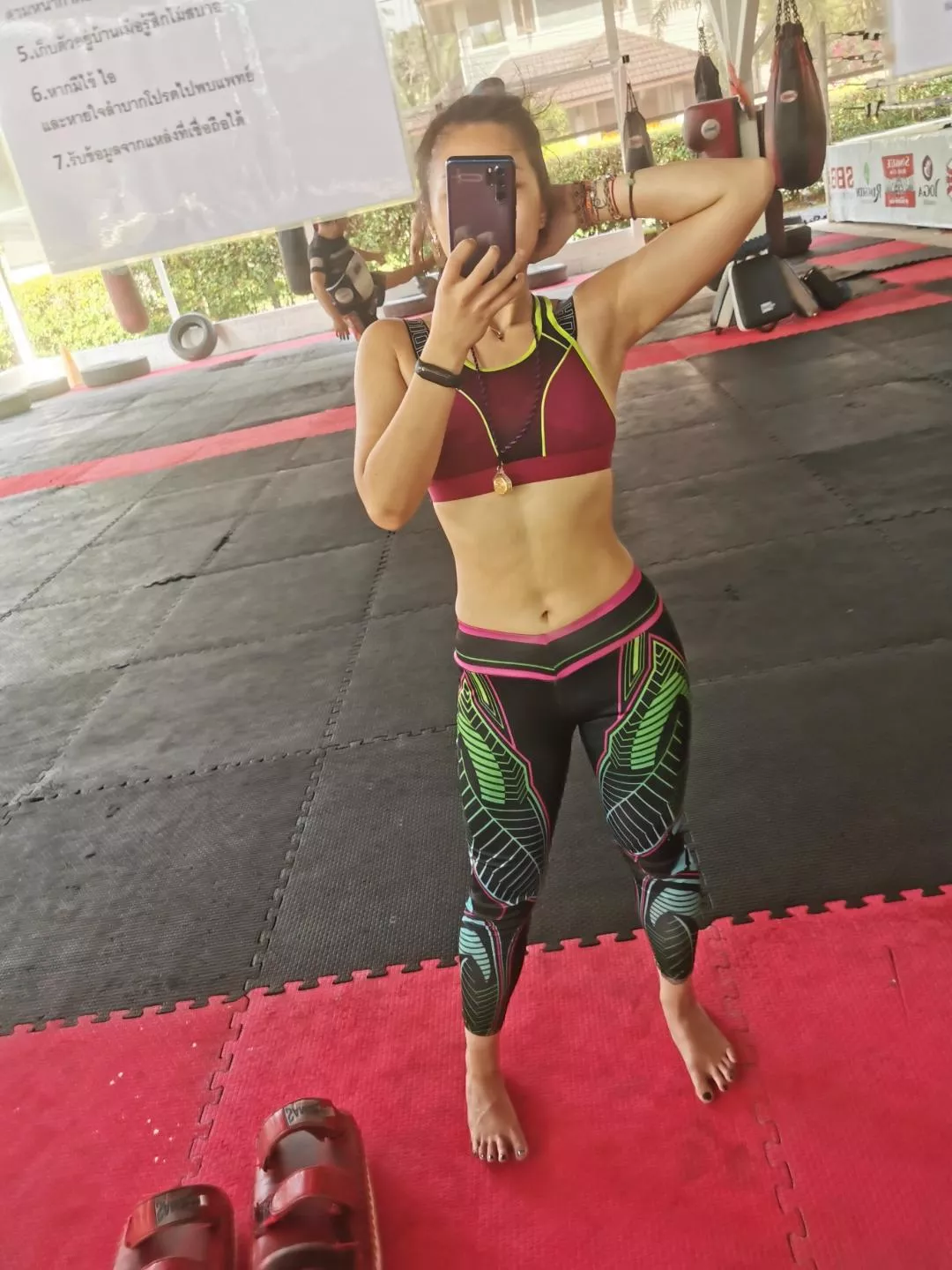 Muay Thai training, I'm so sweaty!