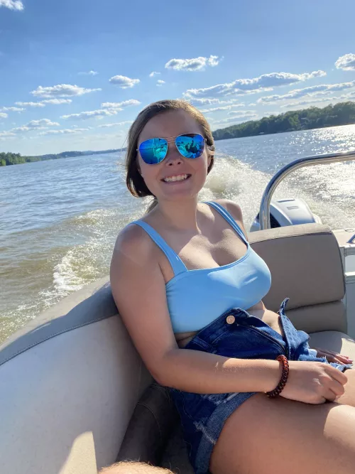 My 22 yo gf. Send me a sample first for a response. Kik:zaccalzone