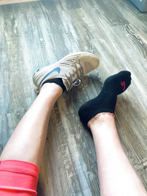 My 6+ year old track Nikes are gonna help me bake these today 👅💦💦