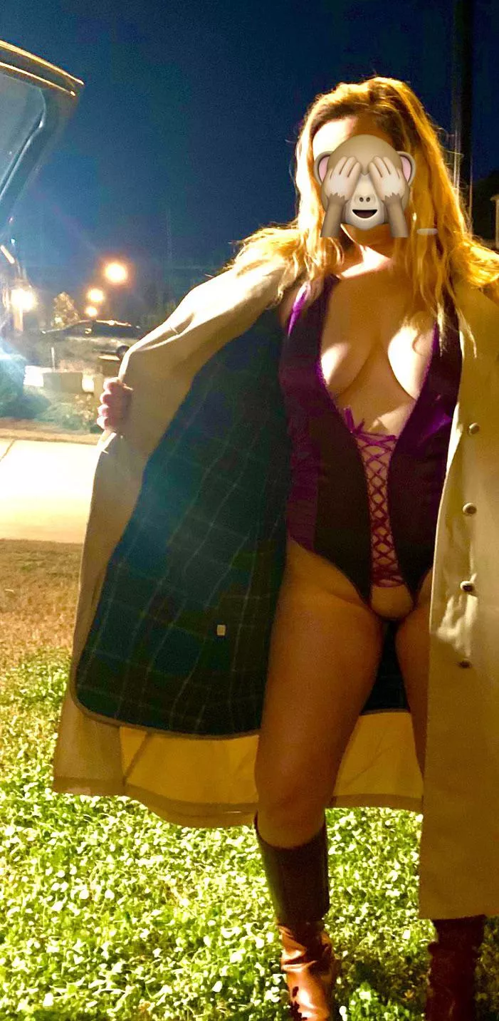 My bull made me wear this on our last date. When my hubby picked me up afterwards, I let him get this picππ₯π My bull made me wear this on our last date. When my hubby picked me up afterwards, I let him get this picππ₯π