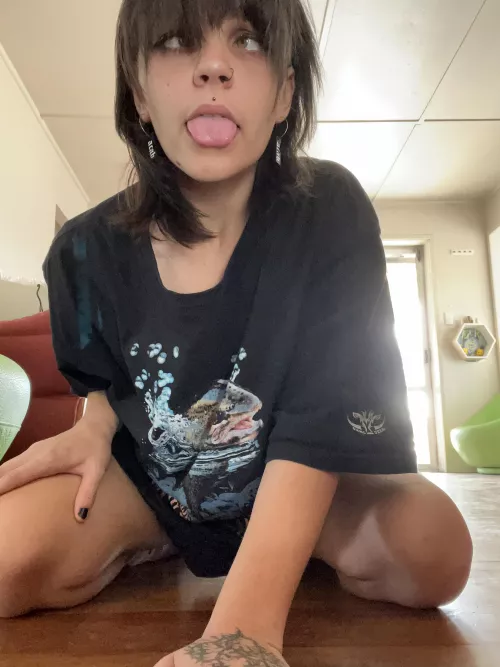 My egg was vibrating inside me while I took this 🥺