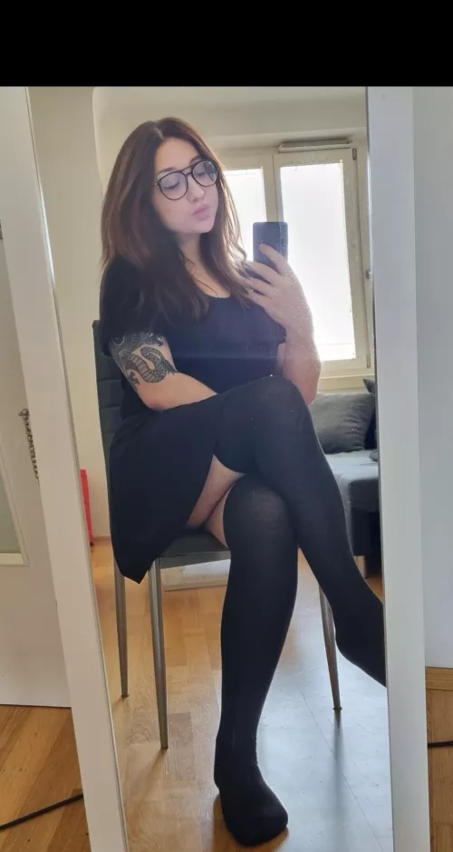 My first time trying to cosplay, how did i do as a girl?