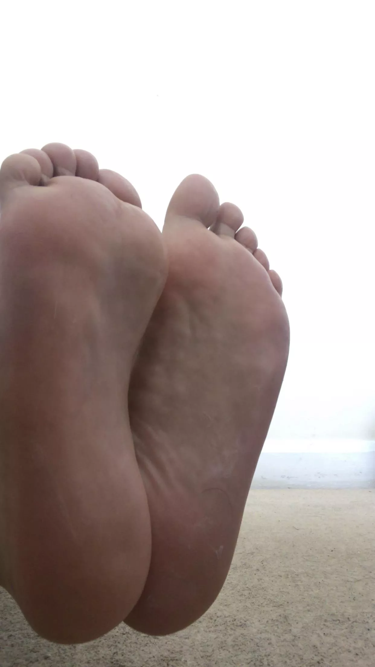 My freshly lotioned soles are ready for whatever you want to do with them😏 I’d love to know what you’d do with them My freshly lotioned soles are ready for whatever you want to do with them😏 I’d love to know what you’d do with them