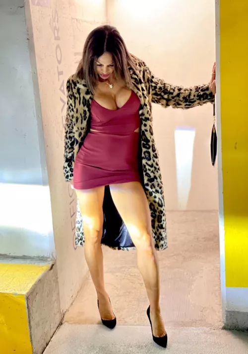 My husband doesn’t take me out anymore. Can you? 42 MILF