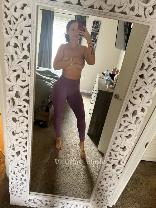 My mirror is kinda clean for once so I took a pic