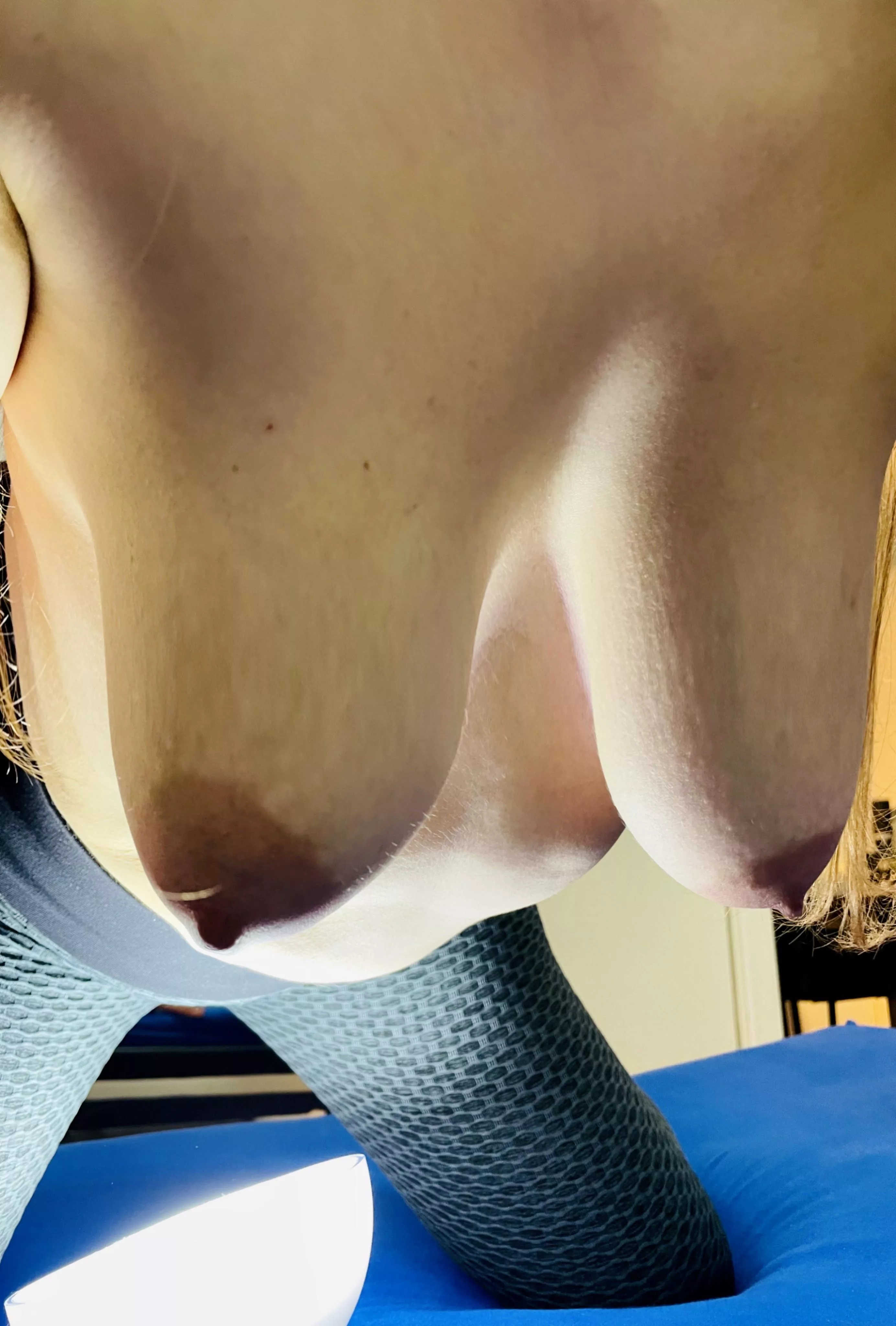 My nautral saggy urders (F33)