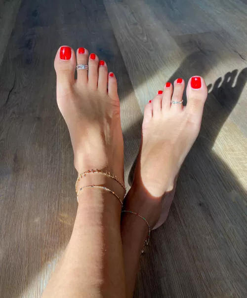 My toes need some suckin’