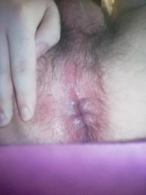 My virgin ass is in big need of a cock 😏😏