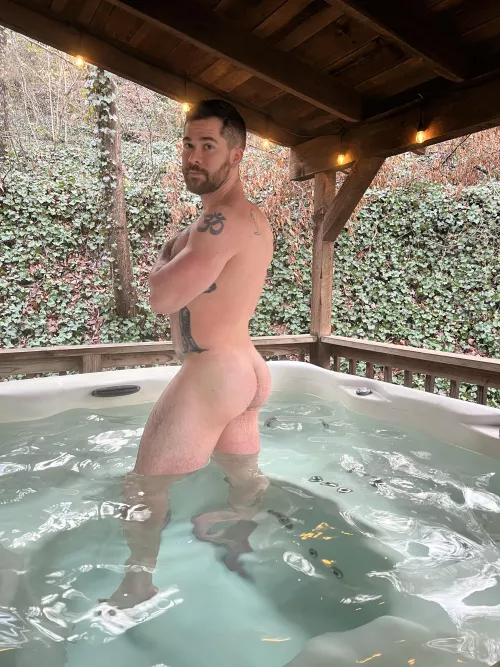 Naked hot tub time
