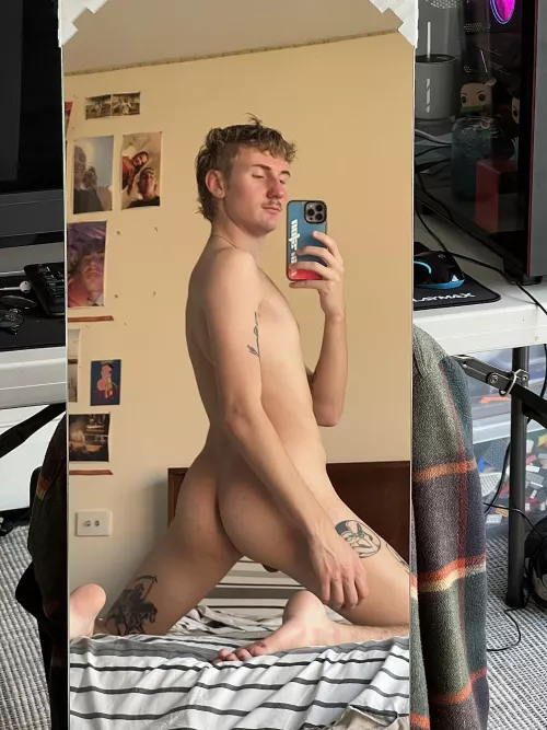 Need a new seat to play elden ring, will ur face do?