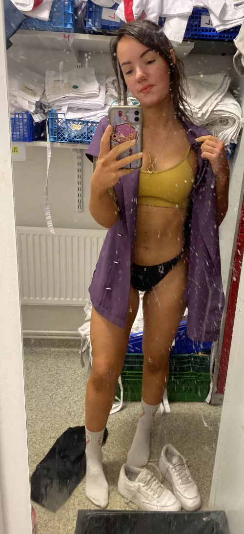 Need a workmate [f]31