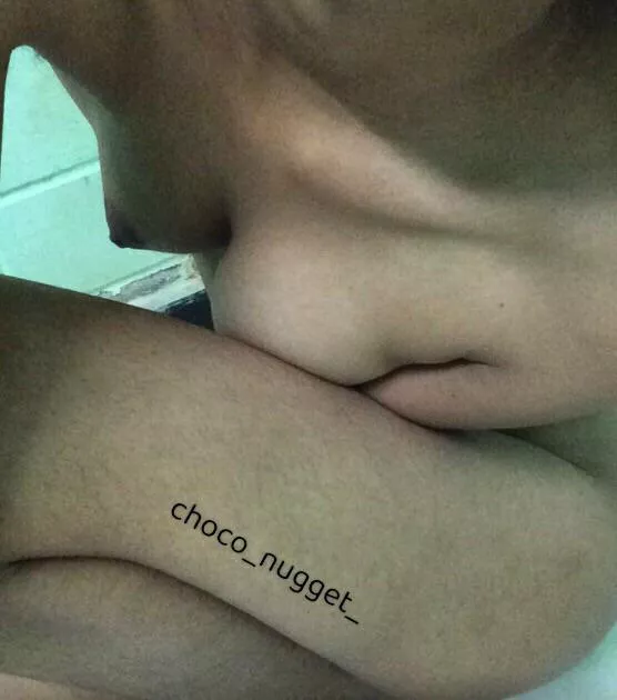 Never posted my tits pic before , anyways here u go !🦋