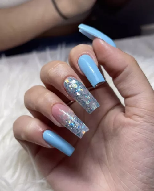 New claws, blue is one of favorite colors, what about you?