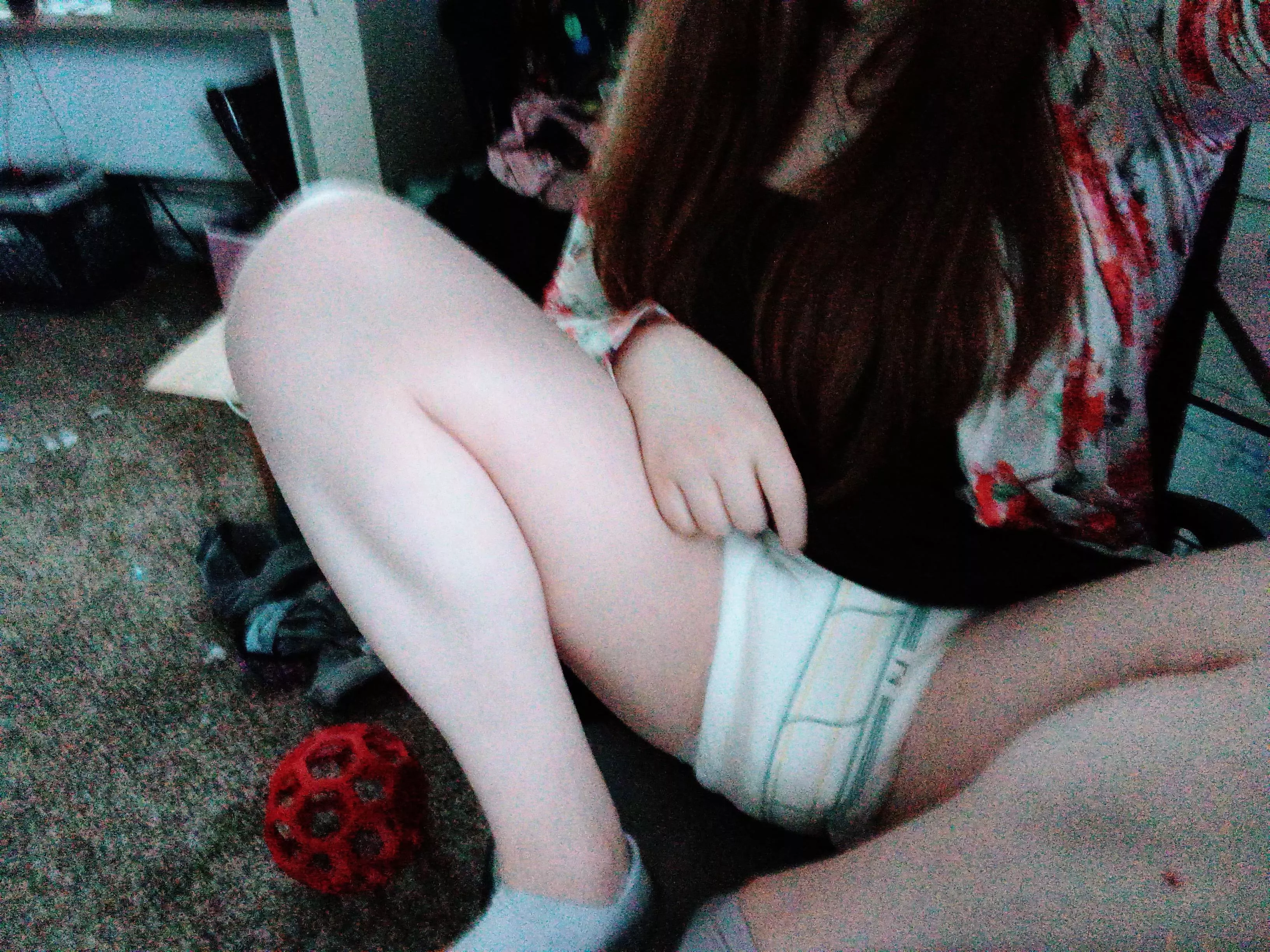 New diapers!! I moved from M4 to L4 and they are sooo much more cozy β€οΈ I've been stressing out and this is just what I needed β€οΈ Now to hope I don't leak in 3 hours π New diapers!! I moved from M4 to L4 and they are sooo much more cozy β€οΈ I've been stressing out and this is just what I needed β€οΈ Now to hope I don't leak in 3 hours π