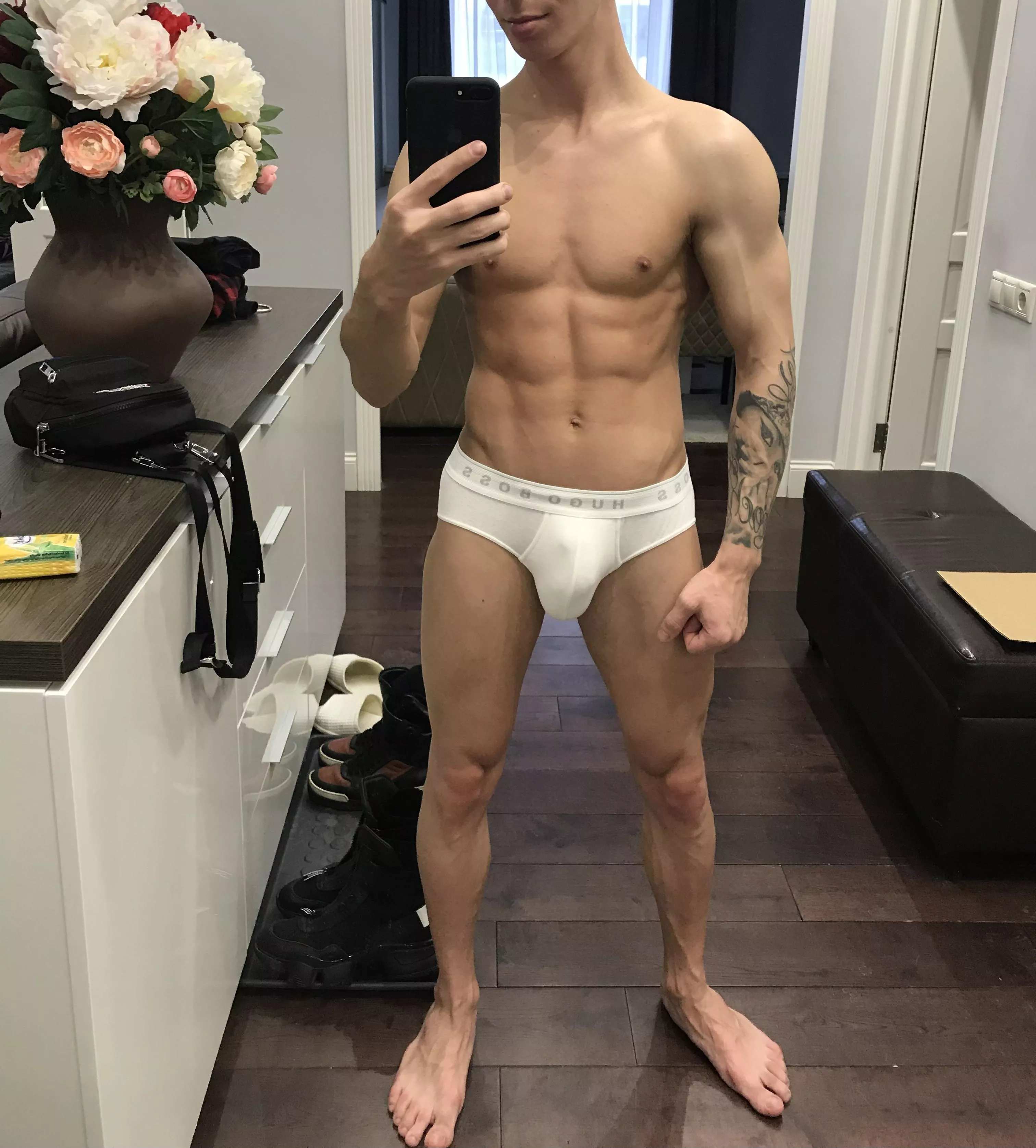 Nice bulgies in white undies