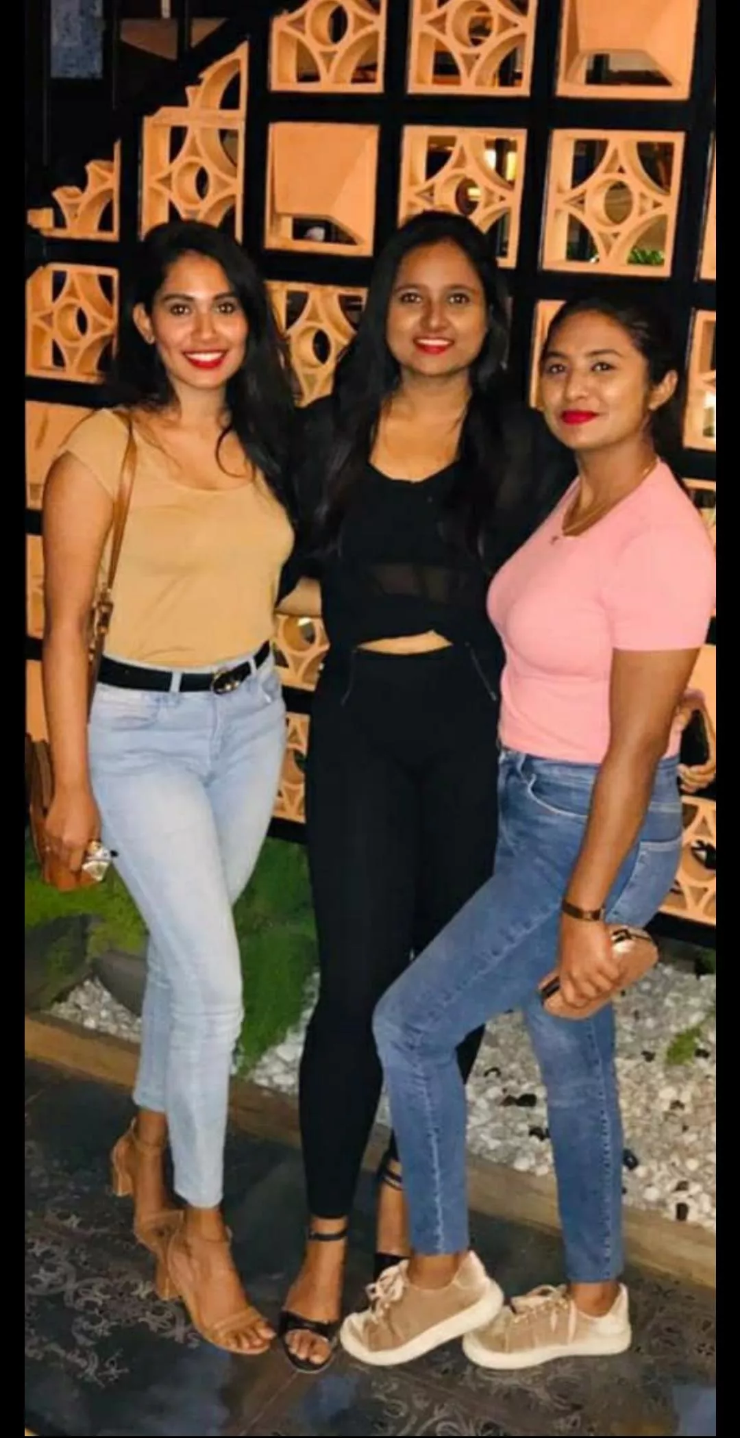 night party babes!