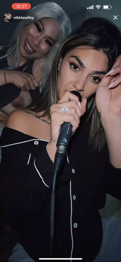 Nikkiewifey from earlier today