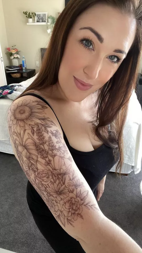 No joke just a new tattoo 😜