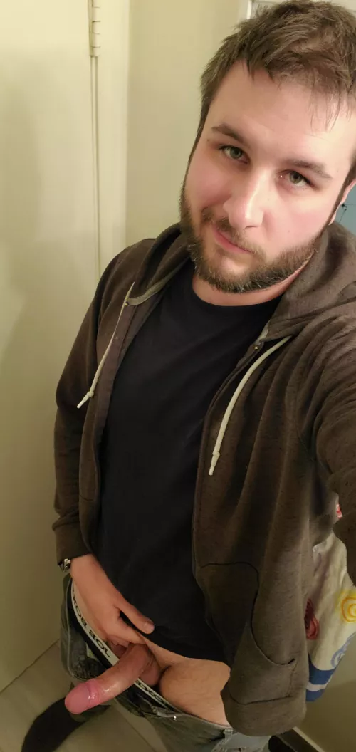 Not my place. Who feels like entertaining tonight? 😋