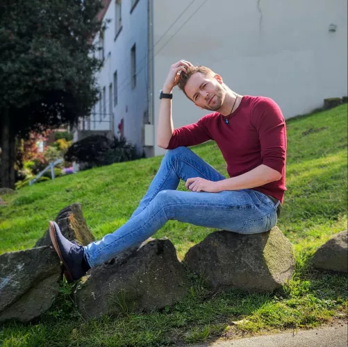 Not too hot, not too cold and all you need is a light jacket, right? (Or a sweater, in my case.)