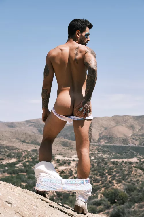 Nothin like the feeling of the warm sun on your cheeks ☀️