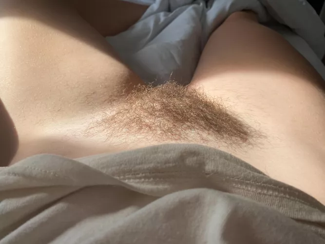 Nothing better than a natural pussy in natural light!