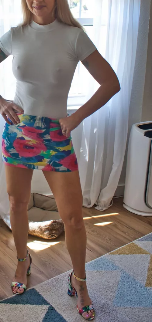 [OC] I love the freedom of no bra, how am I looking? [F42]